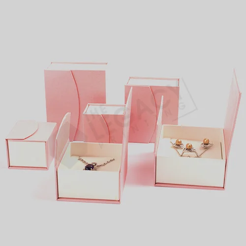 Necklace Boxes